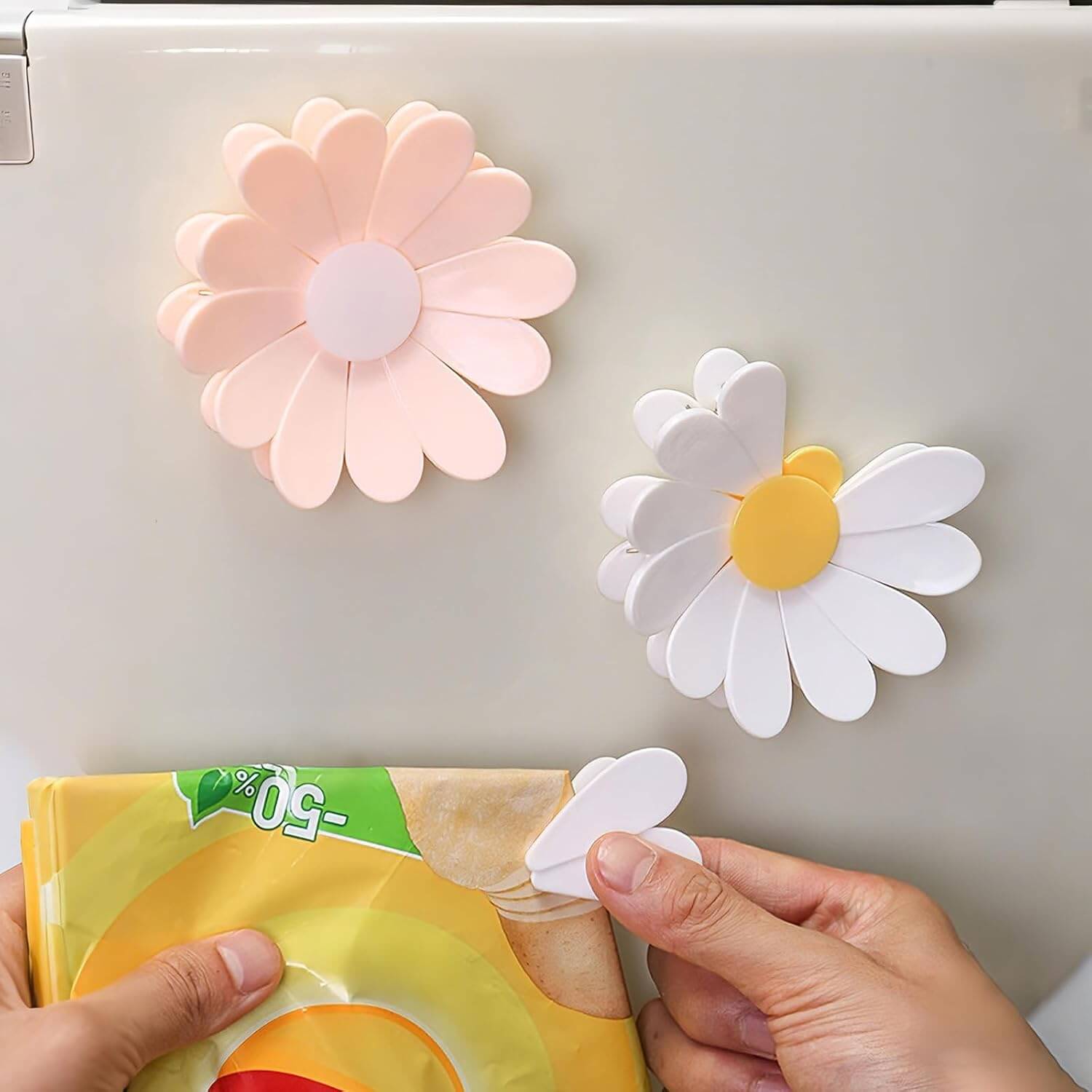 Cute Daisy Magnetic Bag Clips (2-Pack)